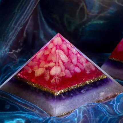 orgonita,rose quartz pyramid,pink pyramid